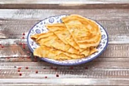 Жареные лепешки с луком (2 шт.)